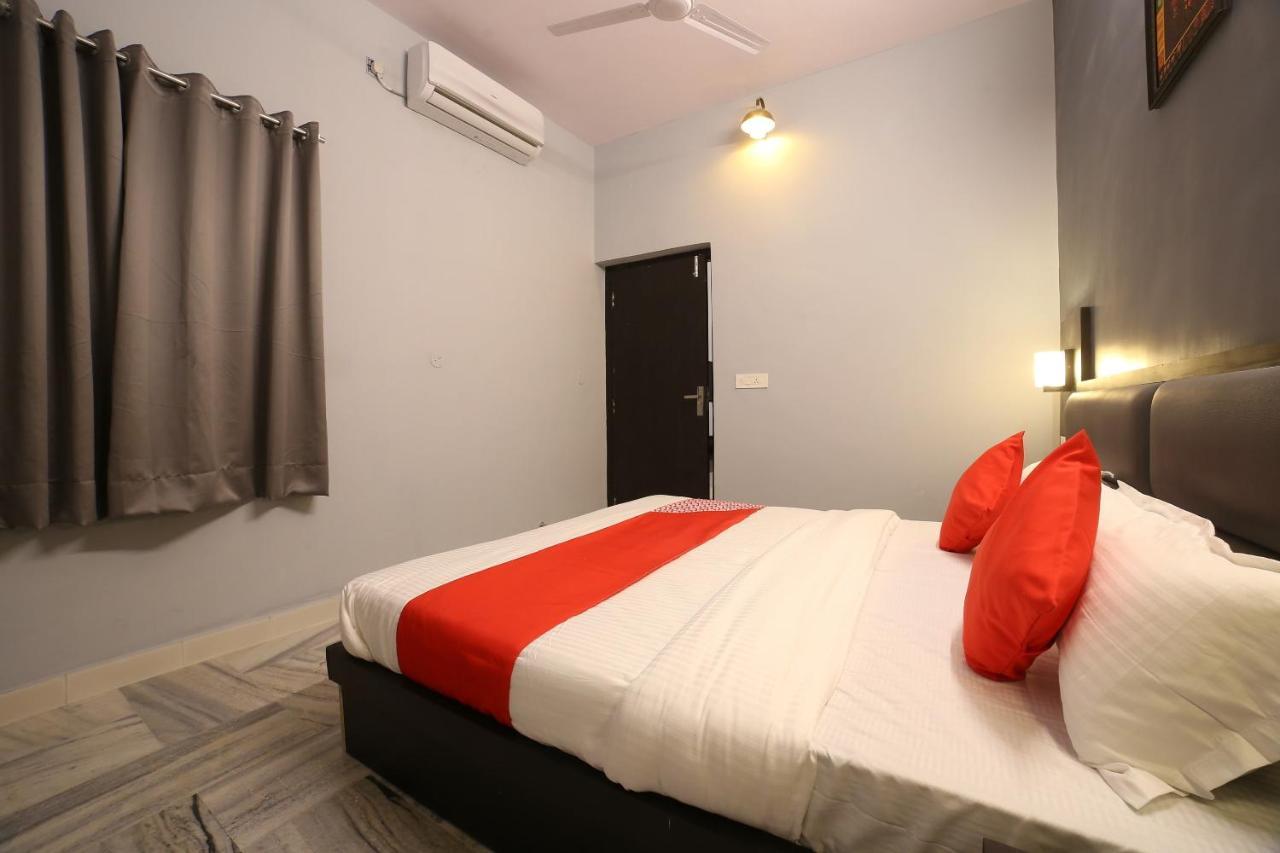 Oyo 16536 Hotel Vasko Dźajpur Zewnętrze zdjęcie