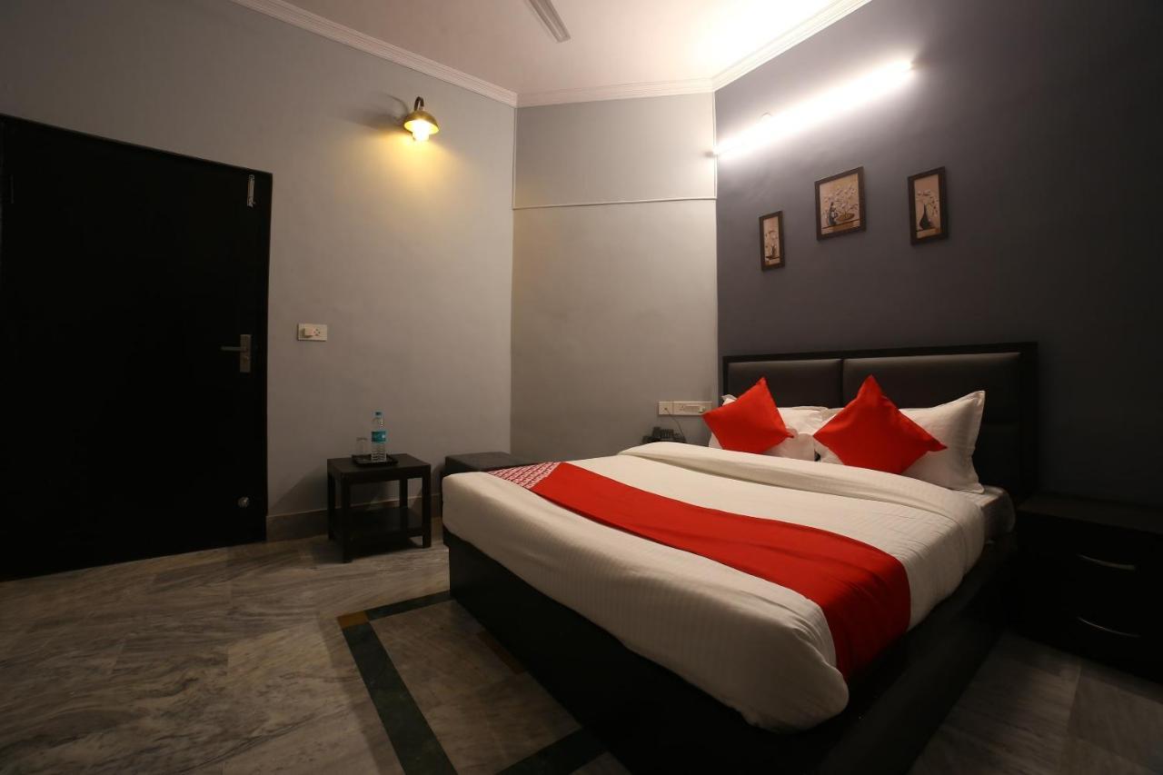 Oyo 16536 Hotel Vasko Dźajpur Zewnętrze zdjęcie