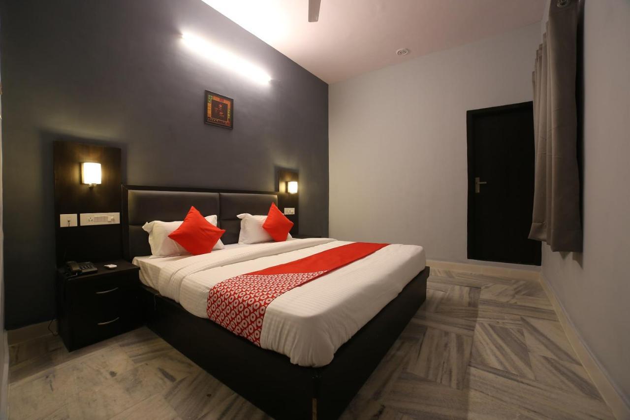 Oyo 16536 Hotel Vasko Dźajpur Zewnętrze zdjęcie